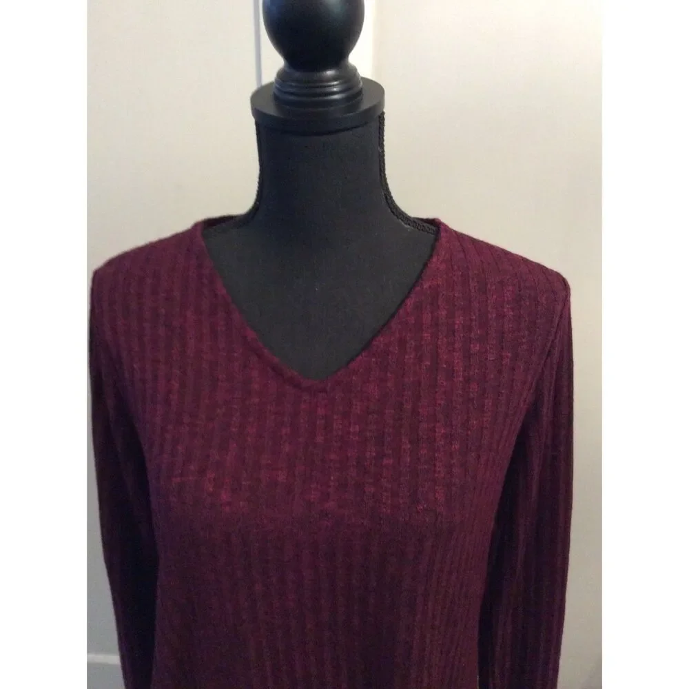 Susan Graver Small S Long Sleeve thick knit Top V Neck Burgandy Womens